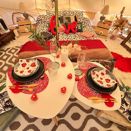 Love Room Tente Lodge Spa Mfg Chez C&C, Exclusivement Reservee Aux Adultes Cantaron Extérieur photo
