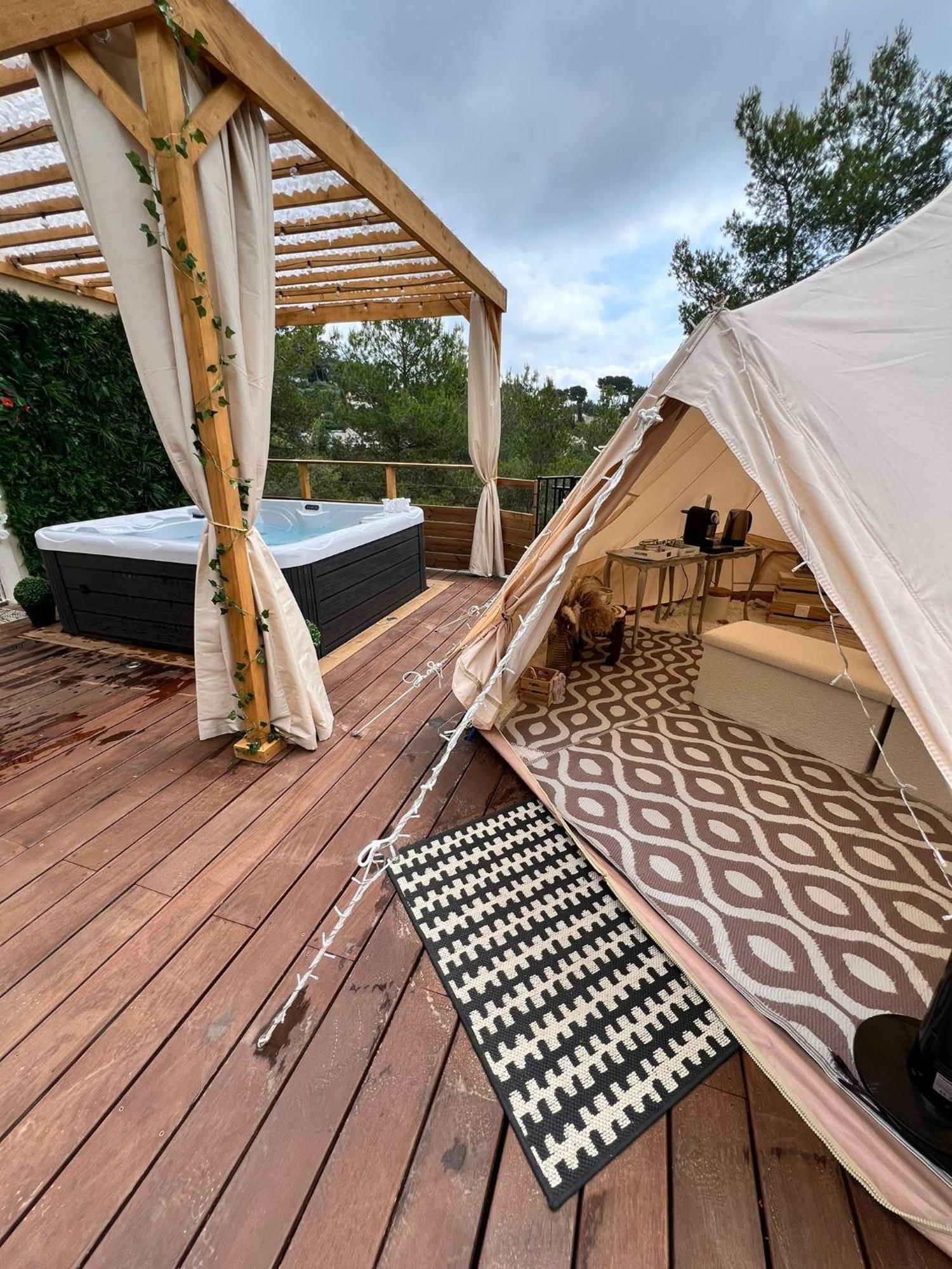 Love Room Tente Lodge Spa Mfg Chez C&C, Exclusivement Reservee Aux Adultes Cantaron Extérieur photo