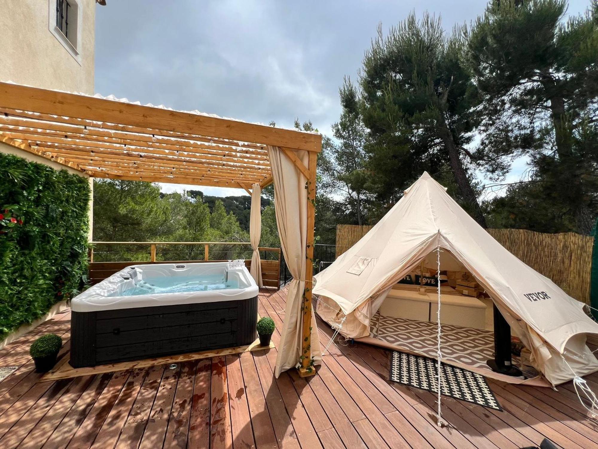 Love Room Tente Lodge Spa Mfg Chez C&C, Exclusivement Reservee Aux Adultes Cantaron Extérieur photo