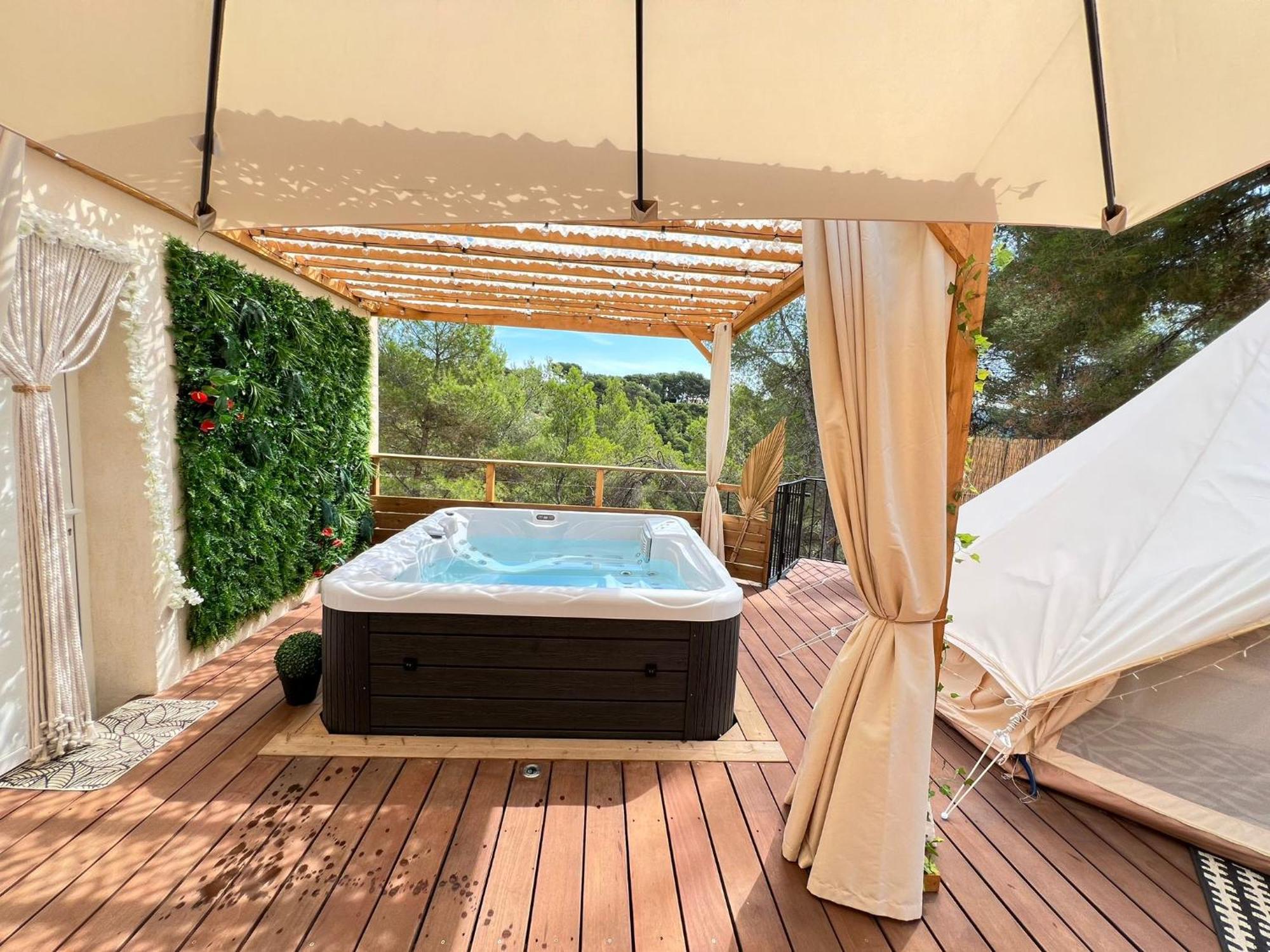 Love Room Tente Lodge Spa Mfg Chez C&C, Exclusivement Reservee Aux Adultes Cantaron Extérieur photo