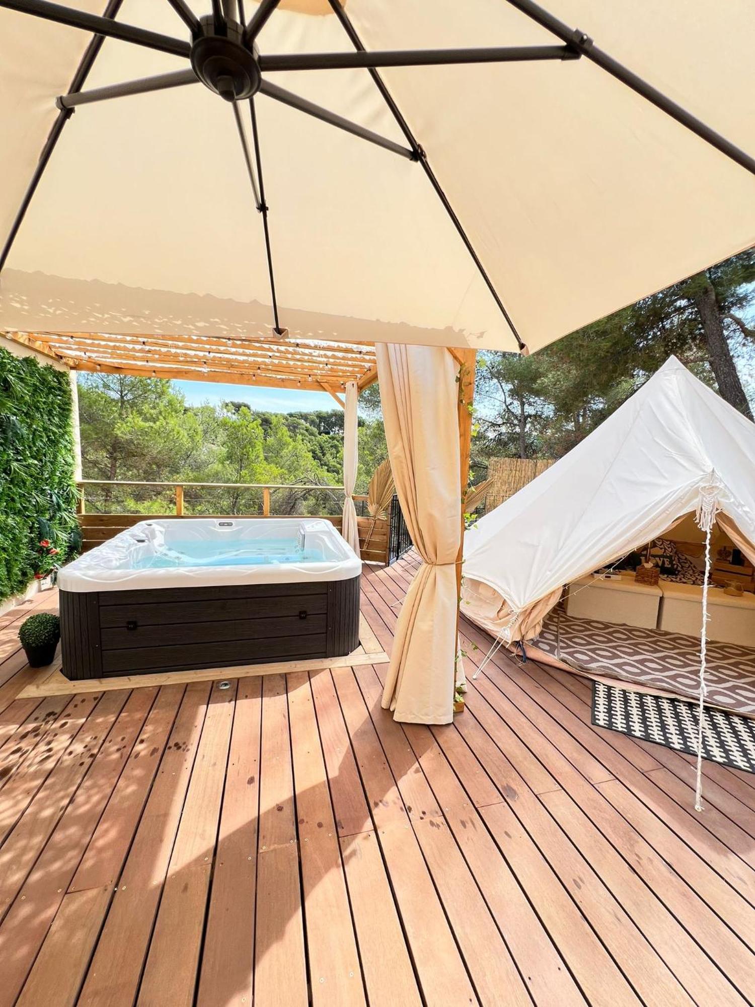 Love Room Tente Lodge Spa Mfg Chez C&C, Exclusivement Reservee Aux Adultes Cantaron Extérieur photo