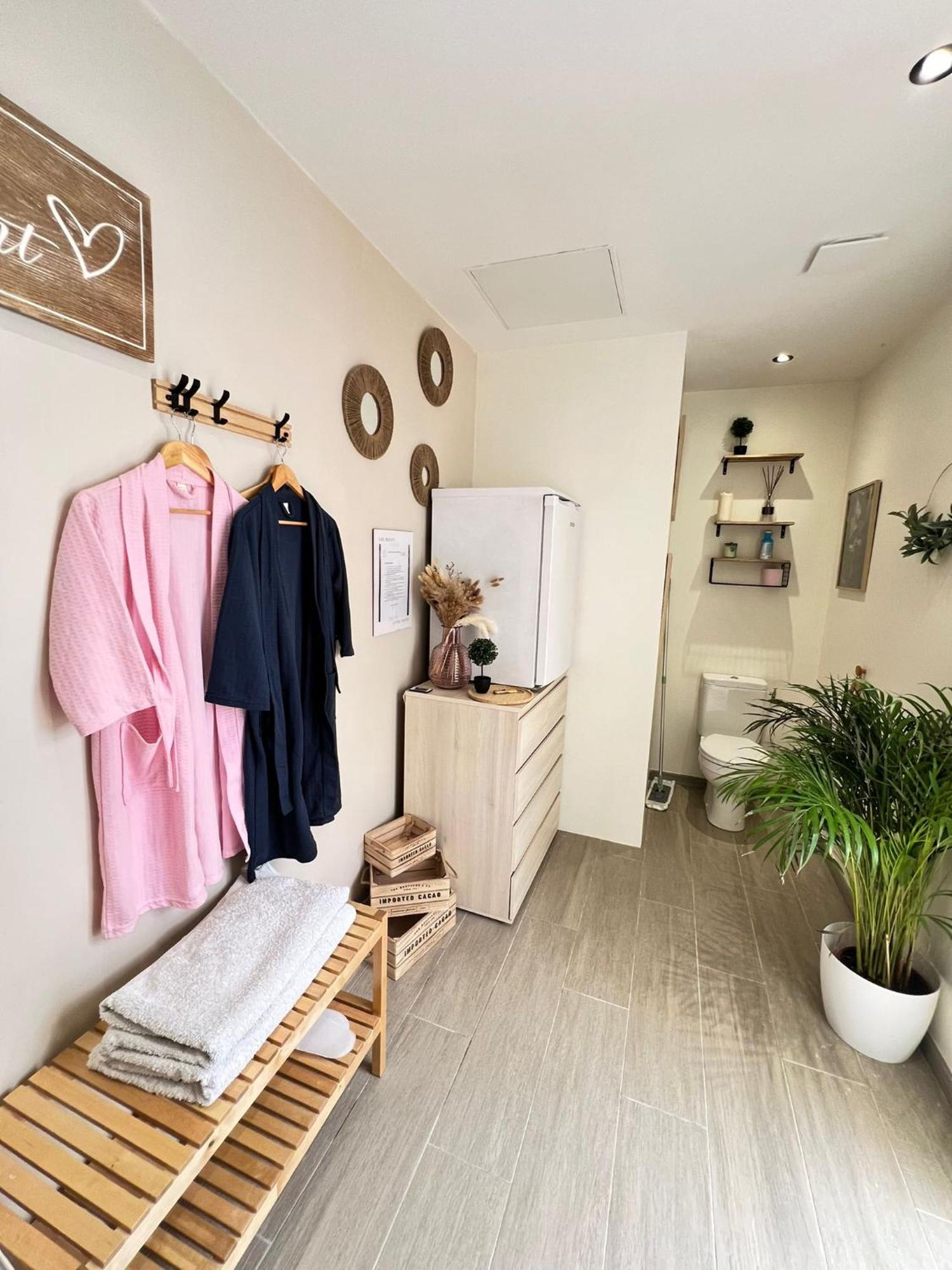 Love Room Tente Lodge Spa Mfg Chez C&C, Exclusivement Reservee Aux Adultes Cantaron Extérieur photo