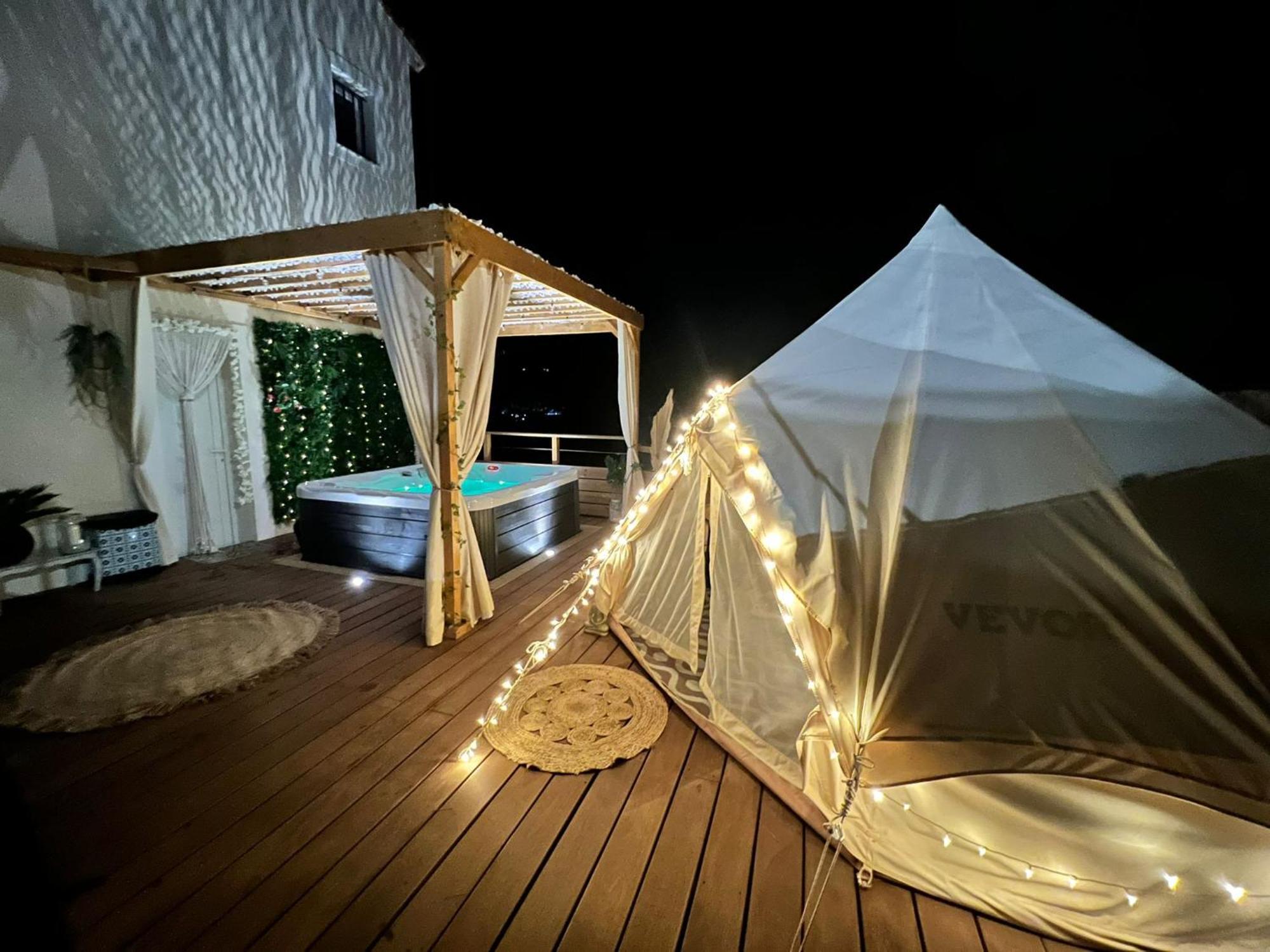 Love Room Tente Lodge Spa Mfg Chez C&C, Exclusivement Reservee Aux Adultes Cantaron Extérieur photo
