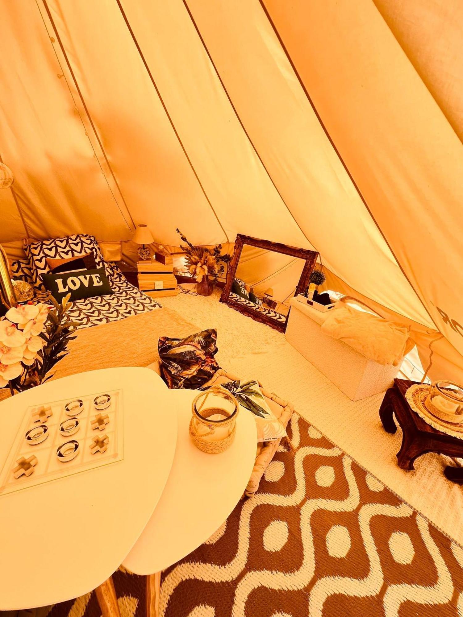Love Room Tente Lodge Spa Mfg Chez C&C, Exclusivement Reservee Aux Adultes Cantaron Extérieur photo